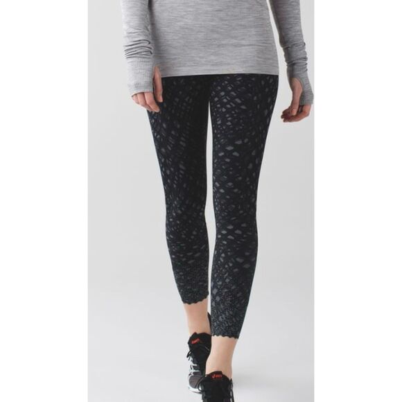 Lululemon Tight Stuff Tight (Reflective) Simply Lace Play 4 / XS - Picture 1 of 10